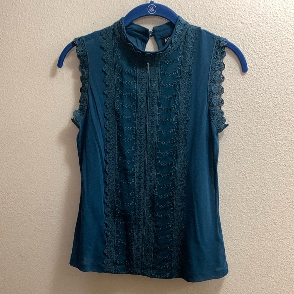 Apt. 9 Teal Lacey Mock Neck Sleeveless Top Shirt Blouse Size PS Small Lace Sheer